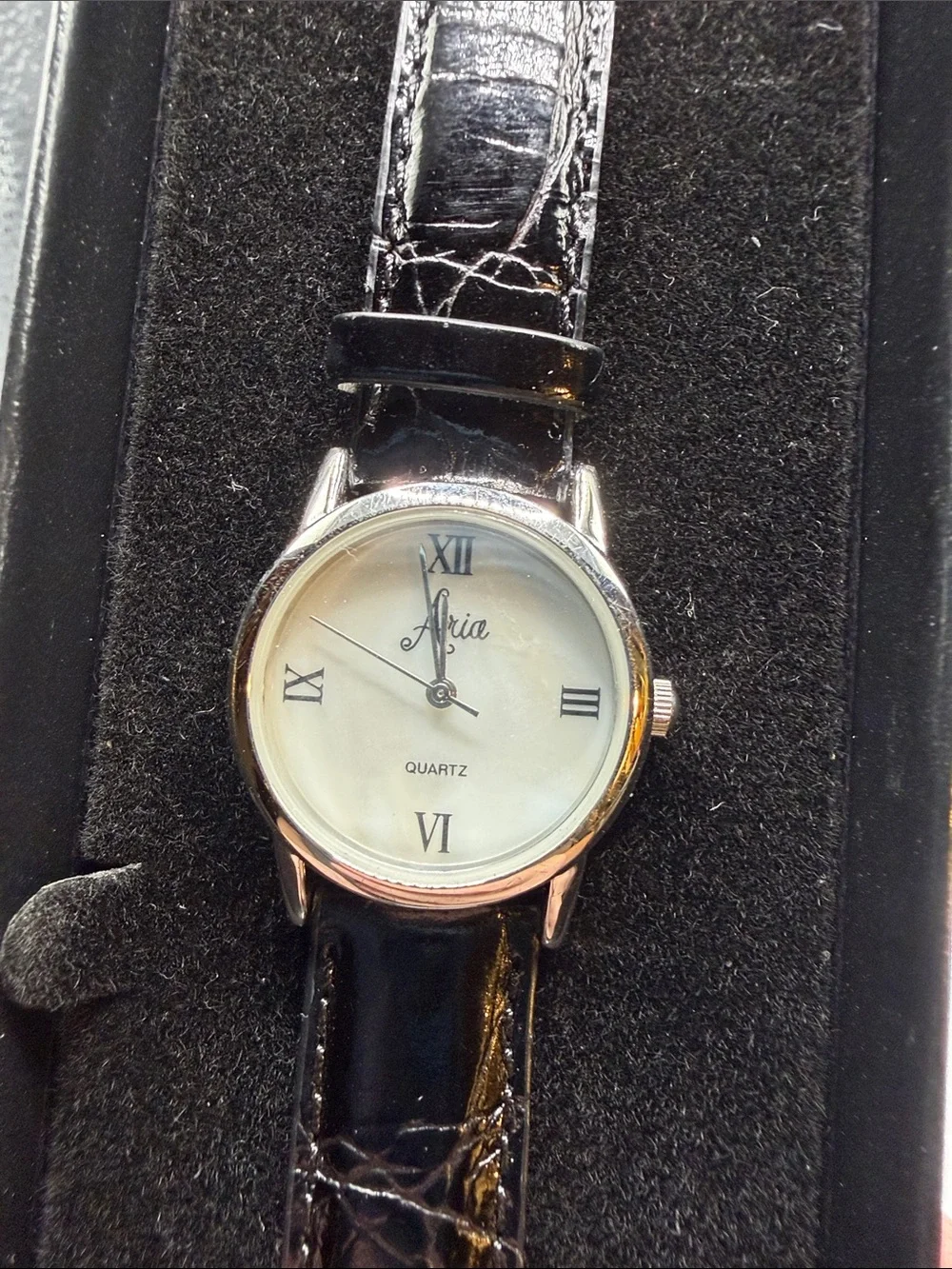 Aria quartz watch